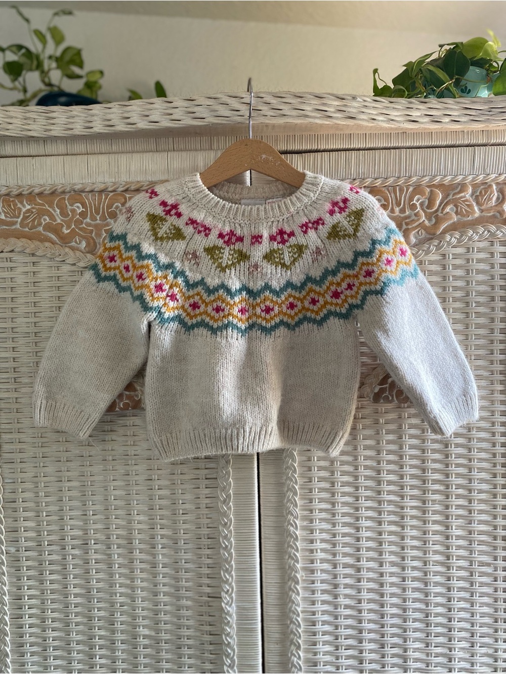 Zara Cream Crewneck Sweater with Multicolor Fair Isle Yoke